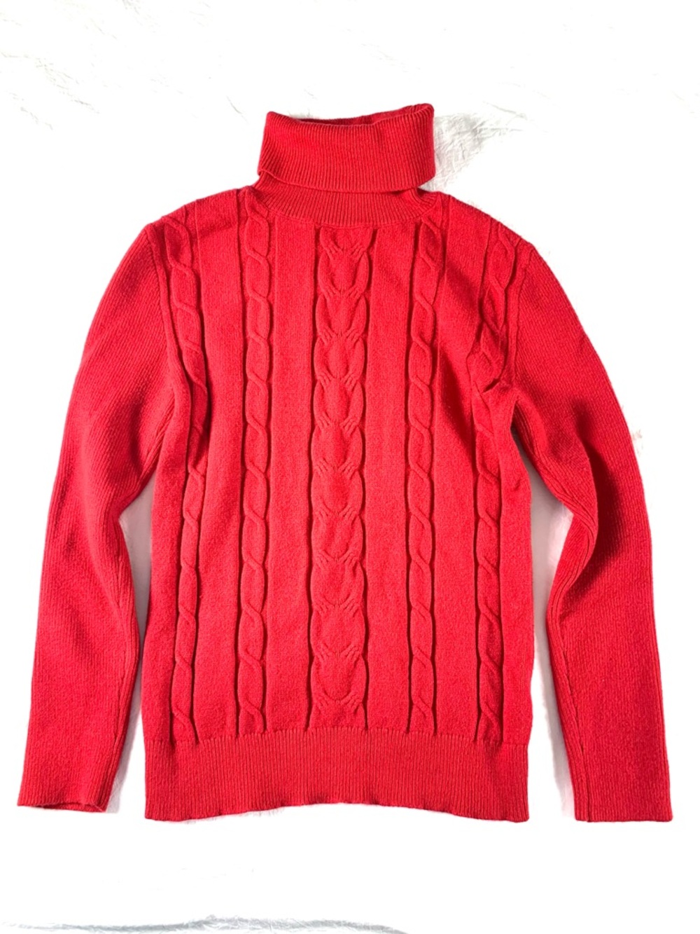 Women's Red Cable-Knit Turtleneck Sweater Large Warm Soft Festive